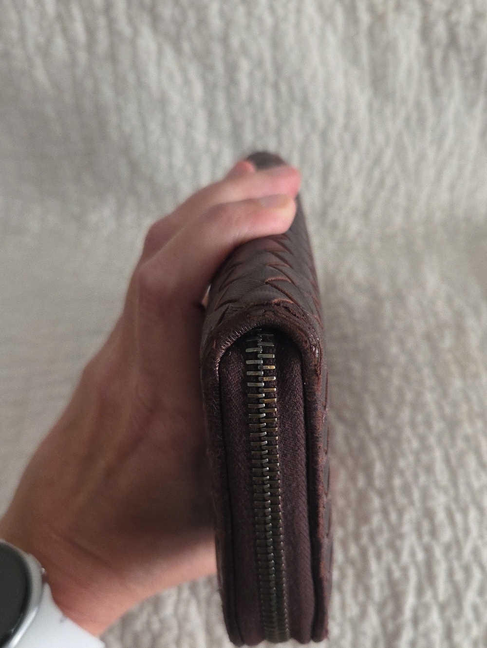 Bottega Veneta Textured Zippered Long Wallet in Shimmery Dark Bronze - Picture 13 of 15
